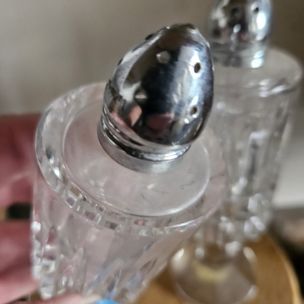 Vintage Crystal Salt and Pepper Shakers - Home Dining - Picture 3 of 4